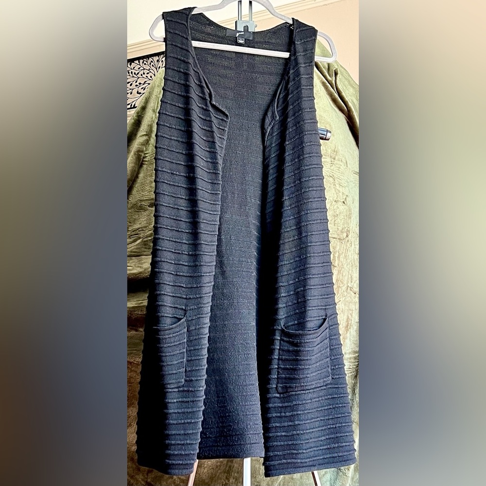 Black Long Open Sweater Vest (Sz Lg)